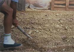 extentiendo el barro